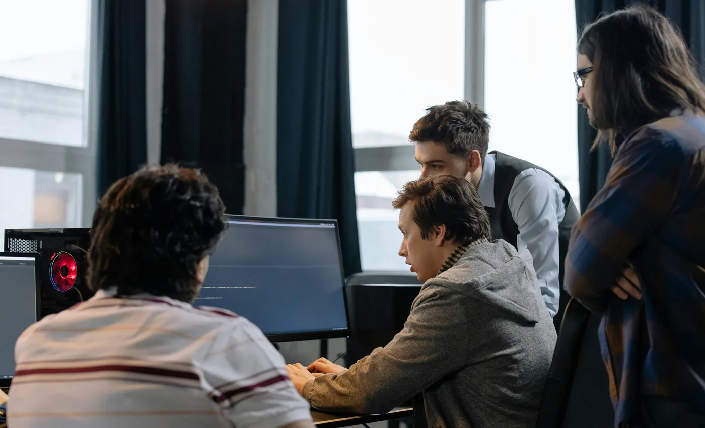 Hackathons στην Ελλάδα: από διαγωνισμός developers σε εργαλείο καινοτομίας για επιχειρήσεις